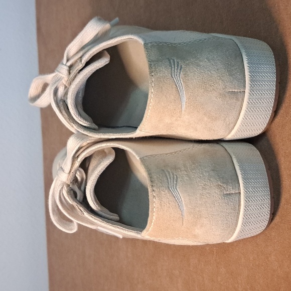 Dansko leather canvas floral lace up shoes 7 1/2 quality flat. - Picture 5 of 8